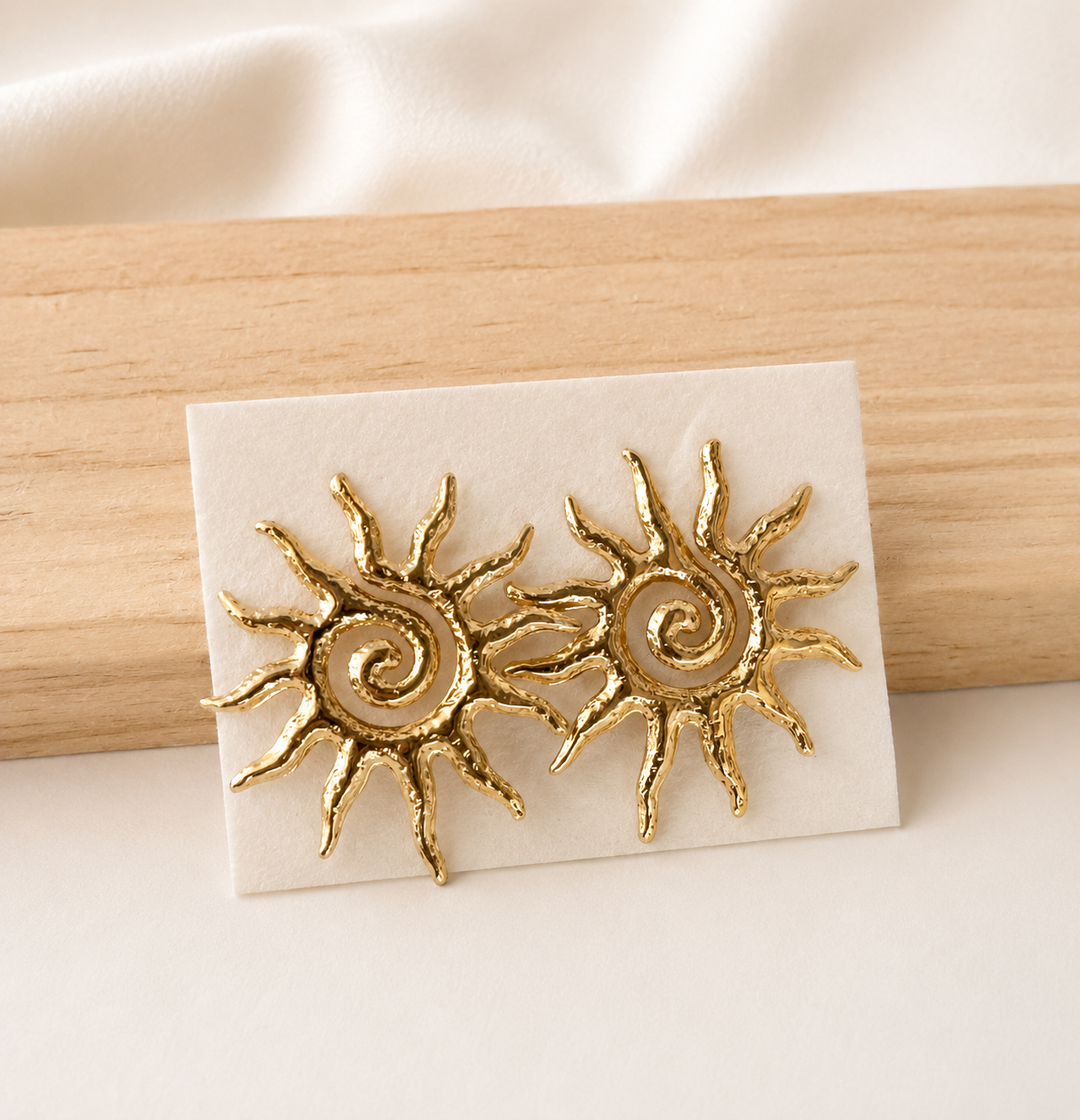 Sol Dorado Earrings